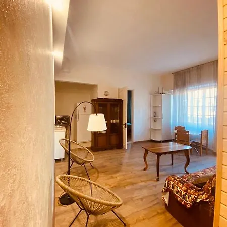 Racha Rooms Ambrolauri Exterior photo